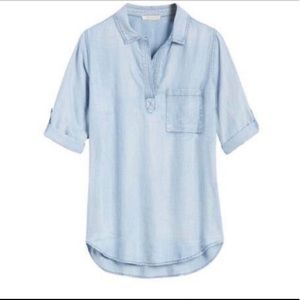 Skies are Blue Chambray top Size S